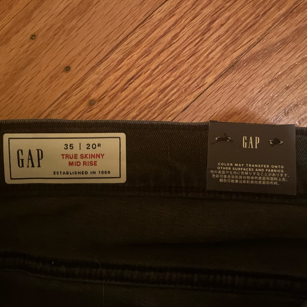Gap women’s mid rise skinny jeans black size 20/waist 35